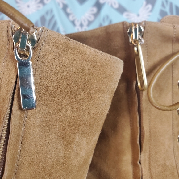 Gianvito Rossi Leather Booties - Picture 9 of 11